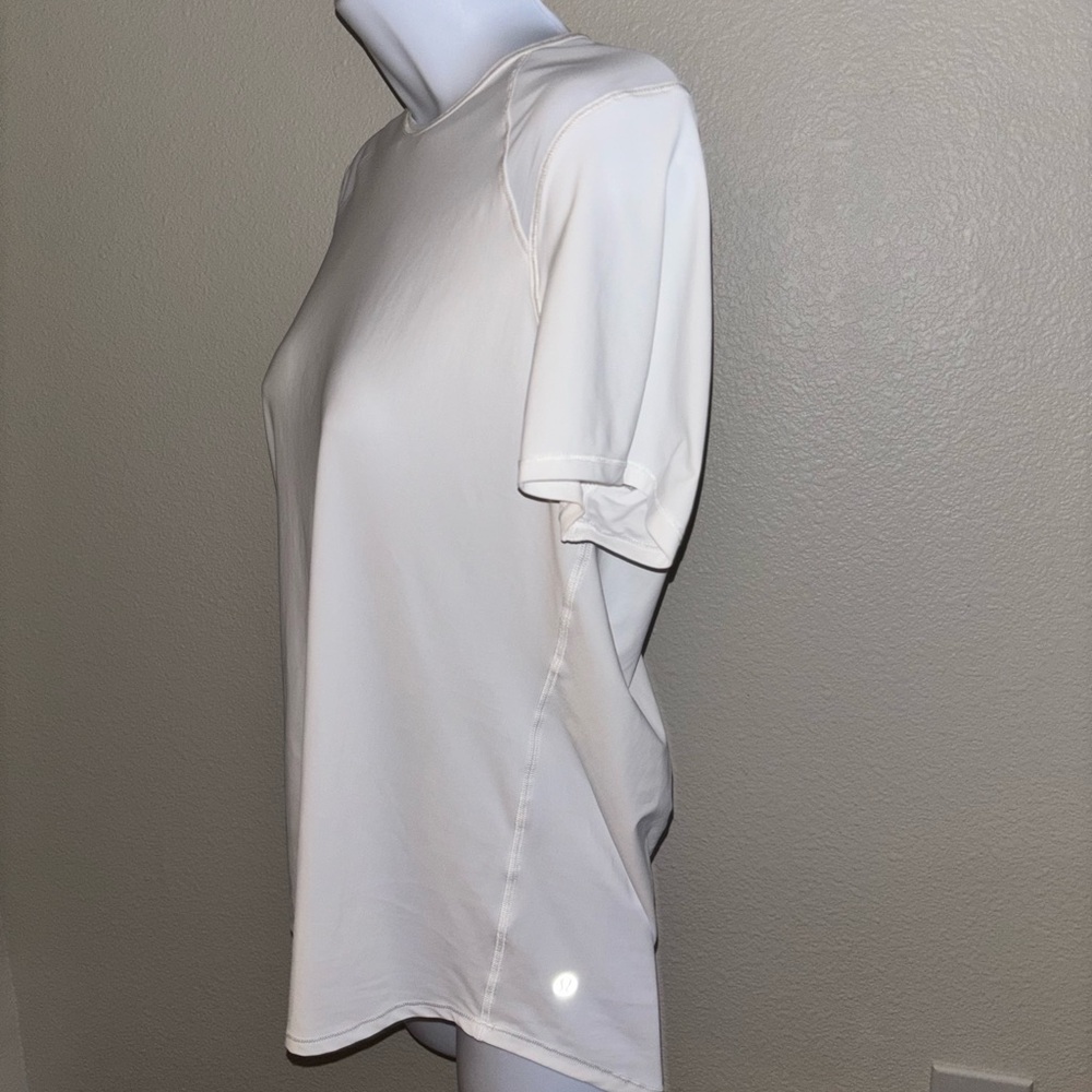 Lululemon Athletica White Short Sleeve Tee